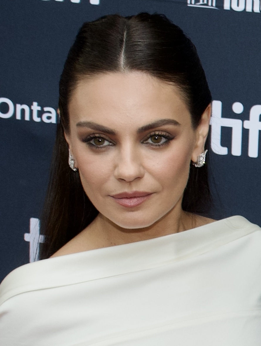 Mila Kunis Articles: Absence of Justin Timberlake Noted
